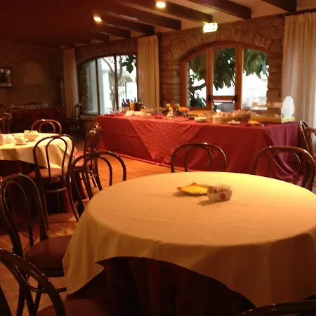 فندق Masseria Sant'anna باري