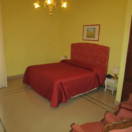 Masseria Sant'anna 4* باري