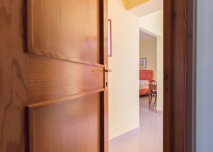 Hotel Masseria Sant'anna 4*