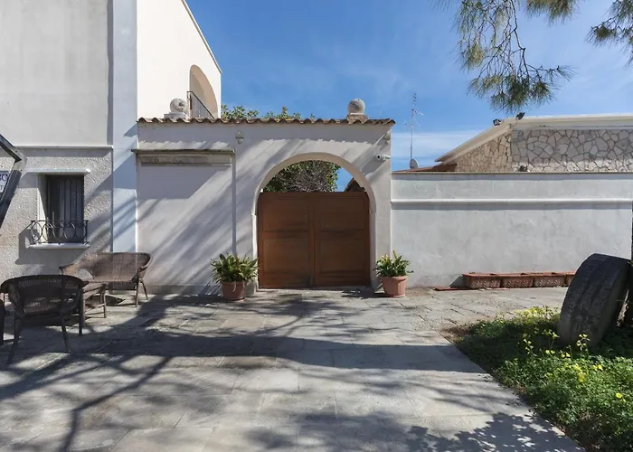 Masseria Sant'anna 4* Bari